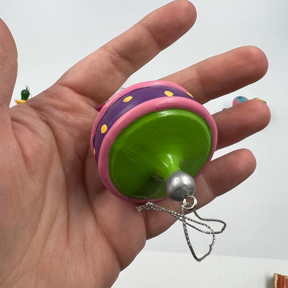 Bright Colorful Christmas Ornaments Tops Green Yellow Purple Resin Wood Feel - Picture 5 of 9